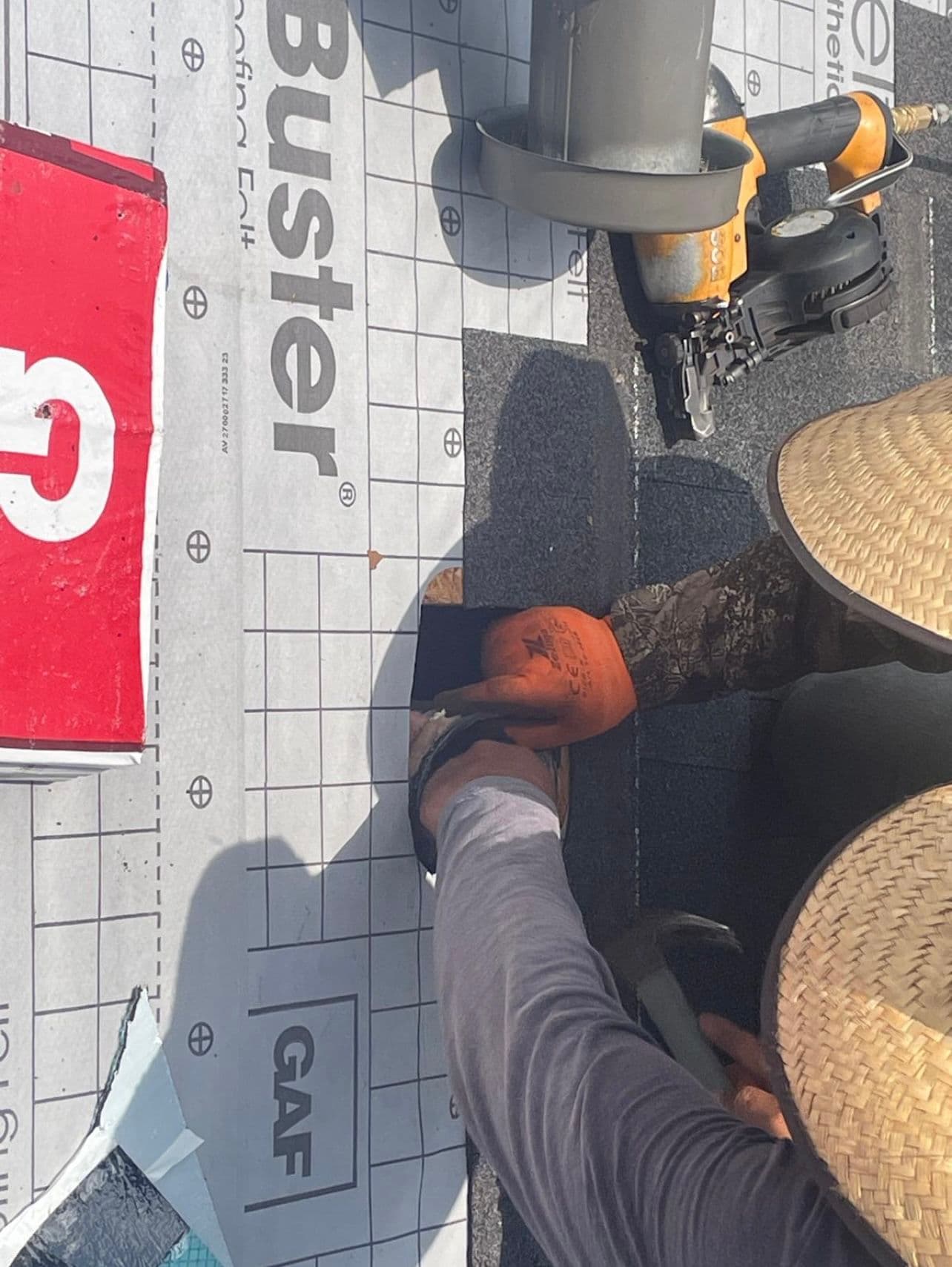 Gallery photos for Expert Roof Replacement with GAF Shingles in Baytown: Image #2